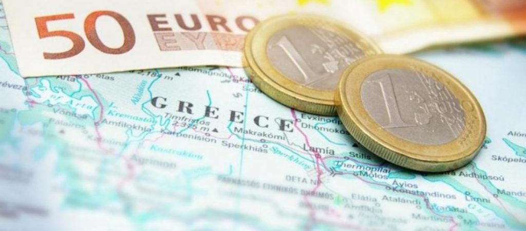 Καθηγητής Οικονομικών προειδοποιεί: «Τυχεροί αν πιάσουμε 0% ανάπτυξη»