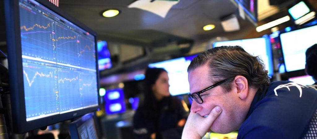 Αγώνας δρόμου από κυβερνήσεις και κεντρικές τράπεζες για την διάσωση της παγκόσμιας οικονομίας