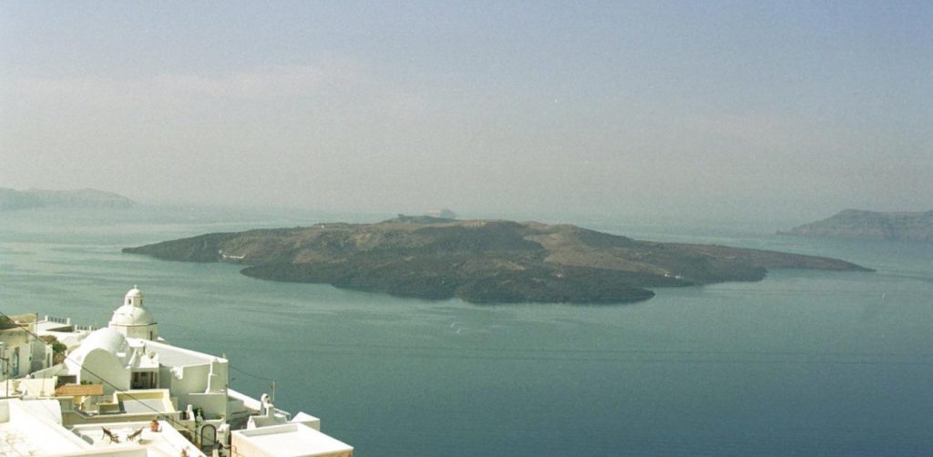 Νέα δεδομένα για την έκρηξη του ηφαιστείου της Σαντορίνης – Τι ανακάλυψαν ερευνητές