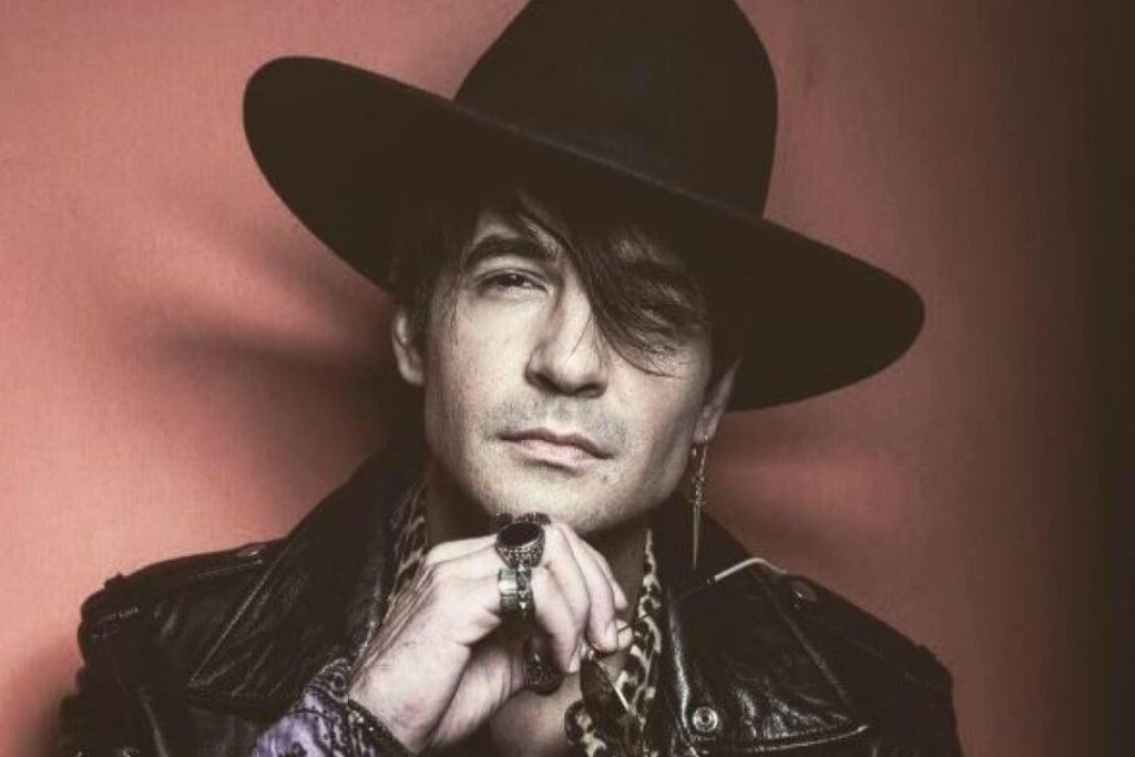 Και ο Νίνο στην μάχη-ψυχαγώγηση για τον κορωνοϊό