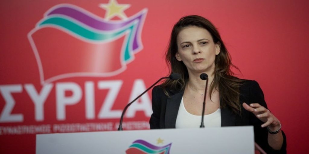 Έφη Αχτσιόγλου: «Η κυβέρνηση βρίσκει ευκαιρία για επίθεση στην εργασία»