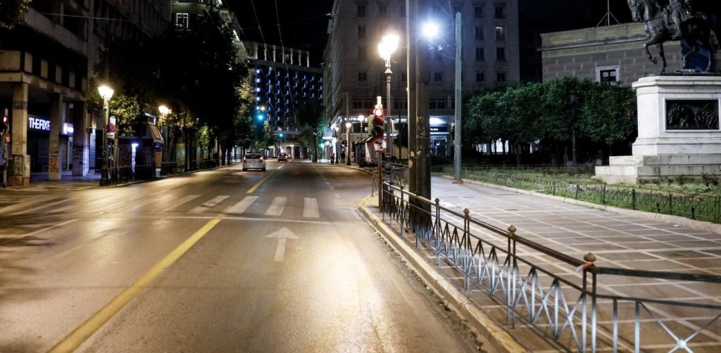 Τι θα κρίνει την λήψη νέων μέτρων και την παράταση της απαγόρευσης κυκλοφορίας;