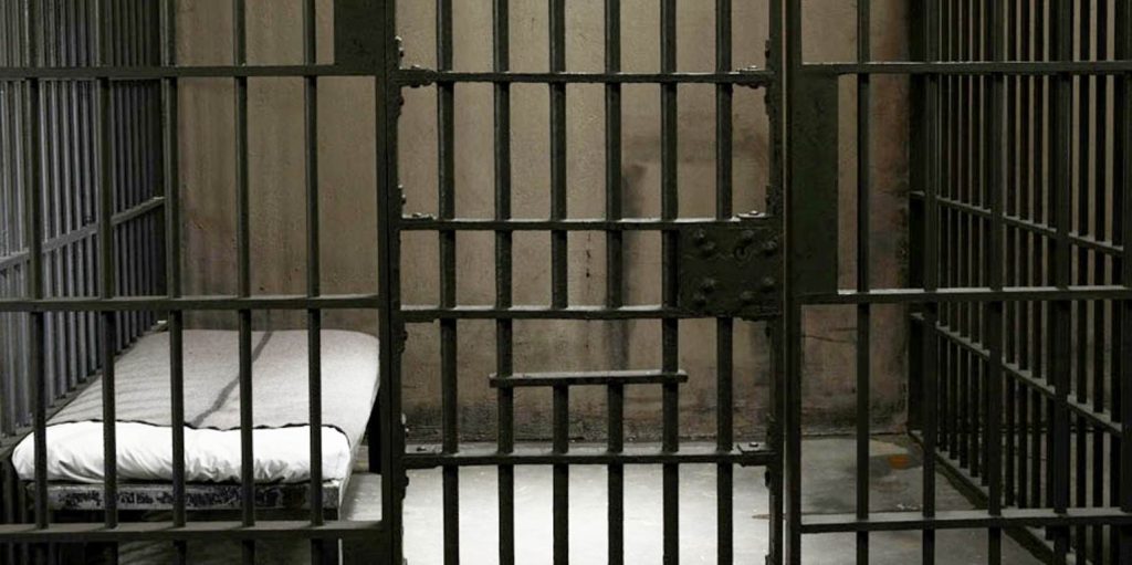 Η Γαλλία δρομολογεί την απελευθέρωση 5.000 κρατούμενων λόγω του κορωνοϊού