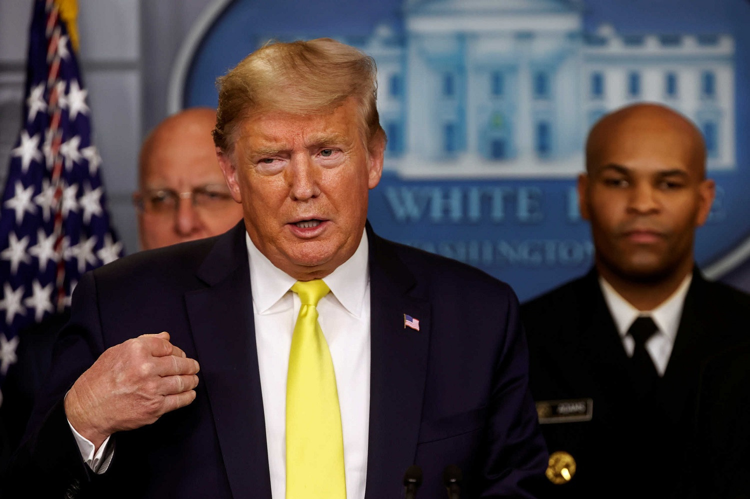 Ντ.Τραμπ: «Η εξάπλωση του κορωνοϊού δείχνει ότι πρέπει να έχουμε κλειστά σύνορα» (βίντεο)