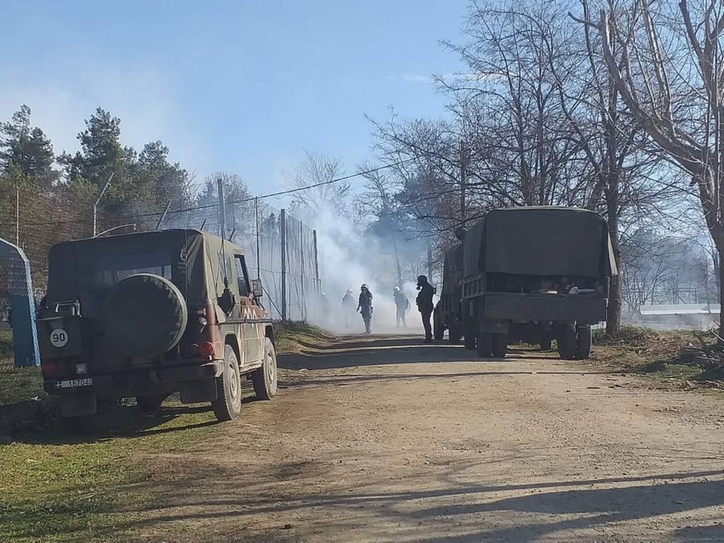 Έβρος: Άφθονο γέλιο από Έλληνες αστυνομικούς για Τούρκους γιατί έμειναν σε 5 πόντους λάσπη