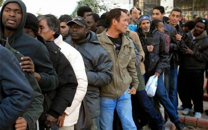 121 ΜΚΟ απαιτούν να δώσουμε άσυλο στους παράνομους μετανάστες και να τους αφήσουμε ελεύθερους λόγω… πανδημίας