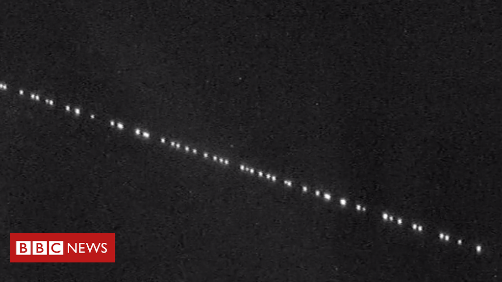 Έλον Μασκ: Οι μικροδορυφόροι του «σουλατσάρουν» σε τροχιά αλλάζοντας  την εικόνα του νυκτερινού ουρανού