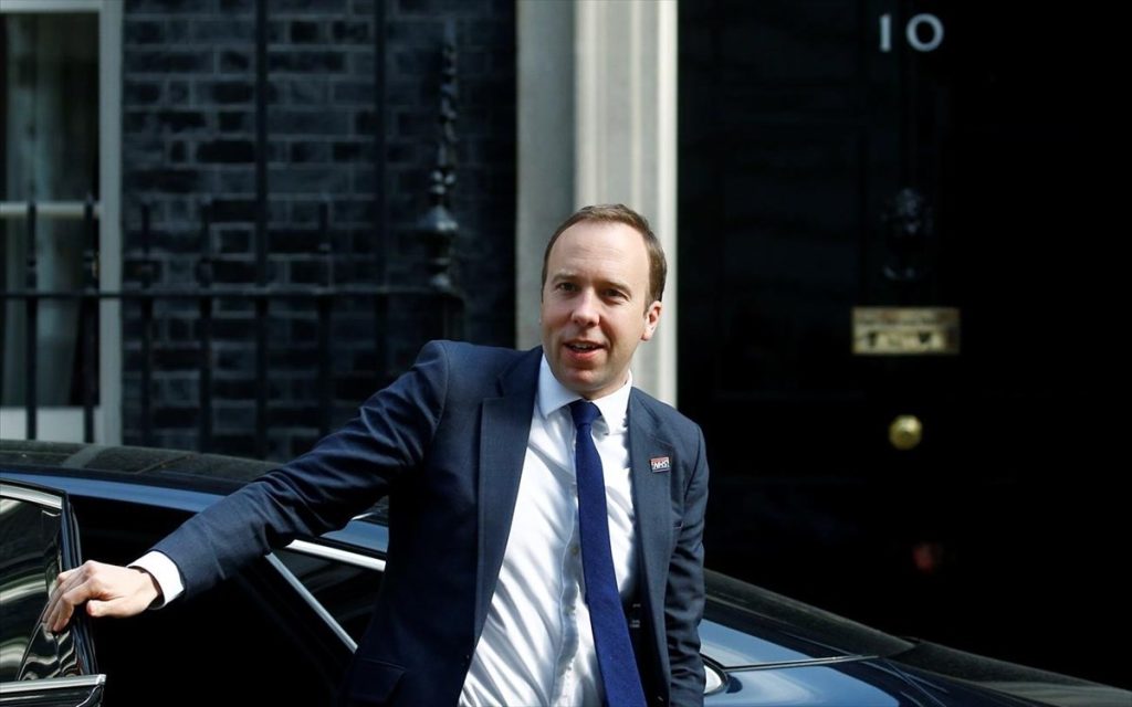 Θετικός στον κορωνοϊό ο υπ.Υγείας της Βρετανίας Ματ Χάνκοκ