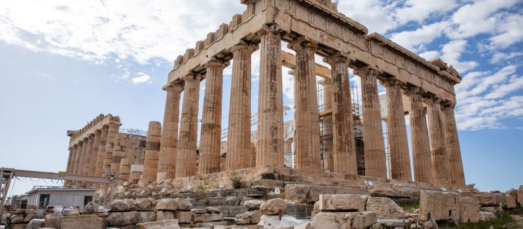 Δυσοίωνα τα μηνύματα ΟΟΣΑ για την Ελλάδα: «Ο τουριστικός τομέας βρίσκεται μέχρι στιγμής σε πτώση 50-70%»