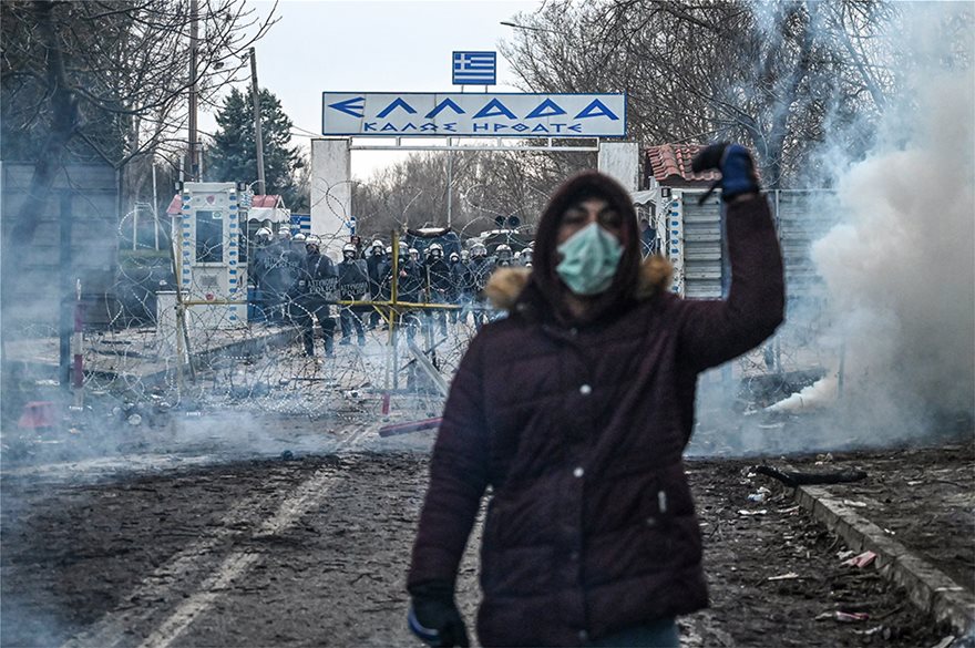 Η Τουρκία ετοιμάζει νέα πολιορκία: «Αποσύραμε προσωρινά τους μετανάστες από τον Έβρο – Θα επιστρέψουν»