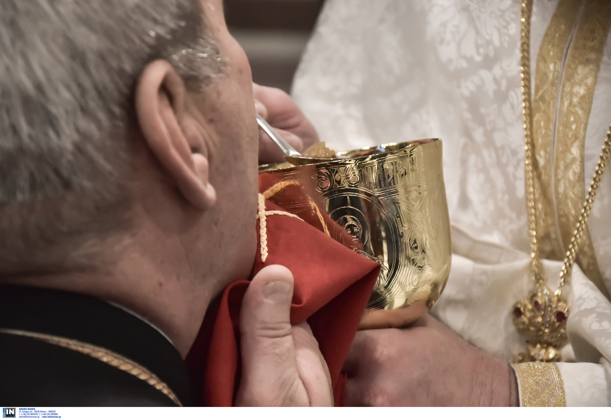 Ορθόδοξη Εκκλησία στη Σερβία: «Καμία διακοπή της Θείας Κοινωνίας – Δεν μας ενδιαφέρει τι λέει η κυβέρνηση»