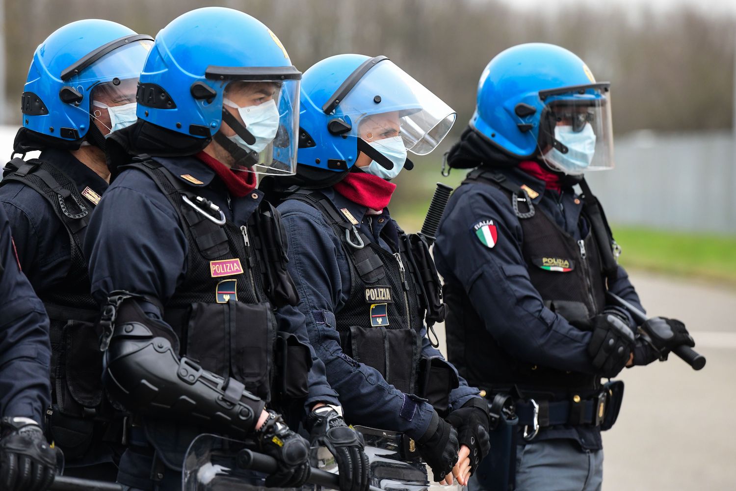 Οριακή η κατάσταση στην Ιταλία – La Stampa: Ο Τζ.Κόντε φοβάται λαϊκή εξέγερση και λεηλασίες!