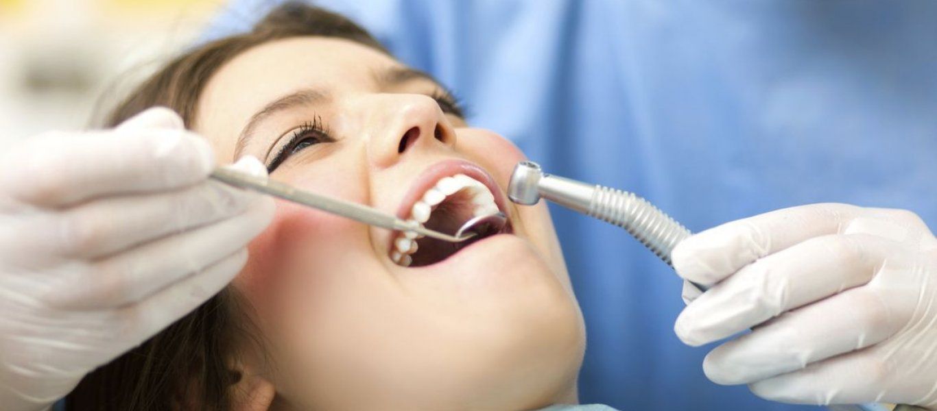 Οδοντίατροι:Διαμαρτύρονται για την εξαίρεσή τους από τα μέτρα στήριξης