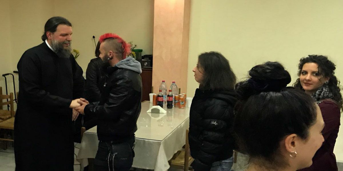 Συναντήσεις Μητροπολίτη Ν. Ιωνίας Γαβριήλ με νέους με τη βοήθεια του διαδικτύου