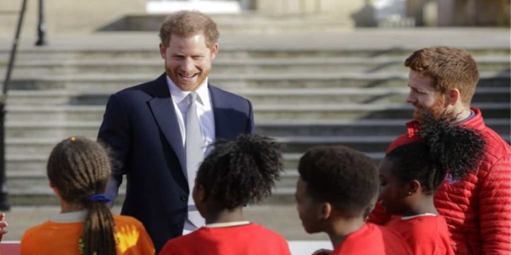Στη δημοσιότητα το τραγούδι του Μπον Τζόβι με τον… πρίγκιπα Χάρι (βίντεο)