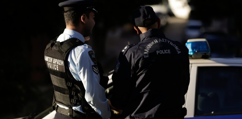 Συνεχίζονται τα… ευτράπελα σε όλη την χώρα: Δεν φαντάζεστε τι έγραψε άνδρας από το Αγρίνιο στην αίτηση μετακίνησης
