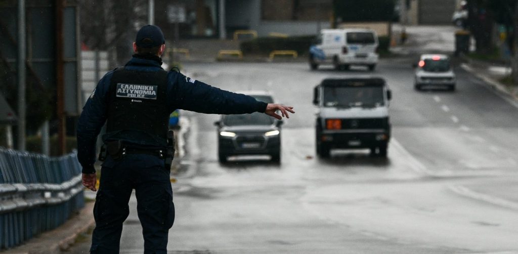 Δεν βάζουν «μυαλό» οι Έλληνες: 2.193 παραβάσεις σε μια ημέρα – «Πρωταθλήτρια» η Αττική