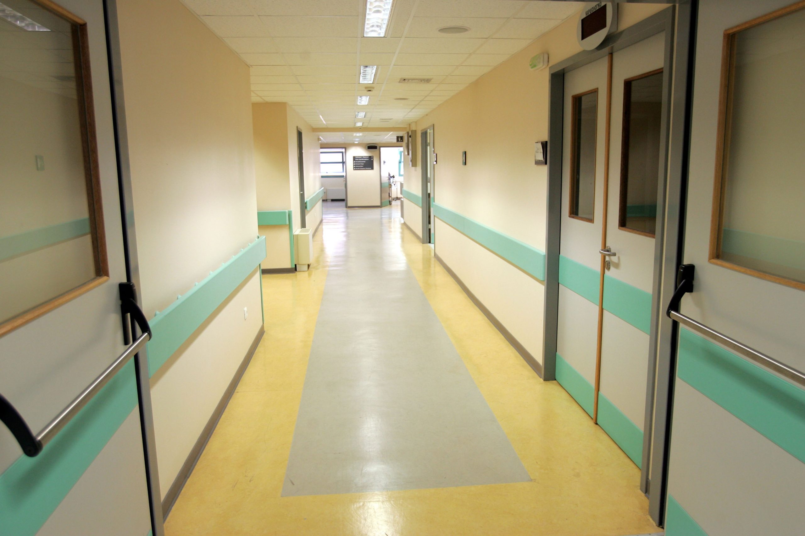 Ιταλία: Σε λειτουργία νοσοκομείο αποκλειστικά για ασθενείς του κορωνοϊού – Ξεκίνησαν να εργάζονται Ρώσοι ειδικοί (φώτο)