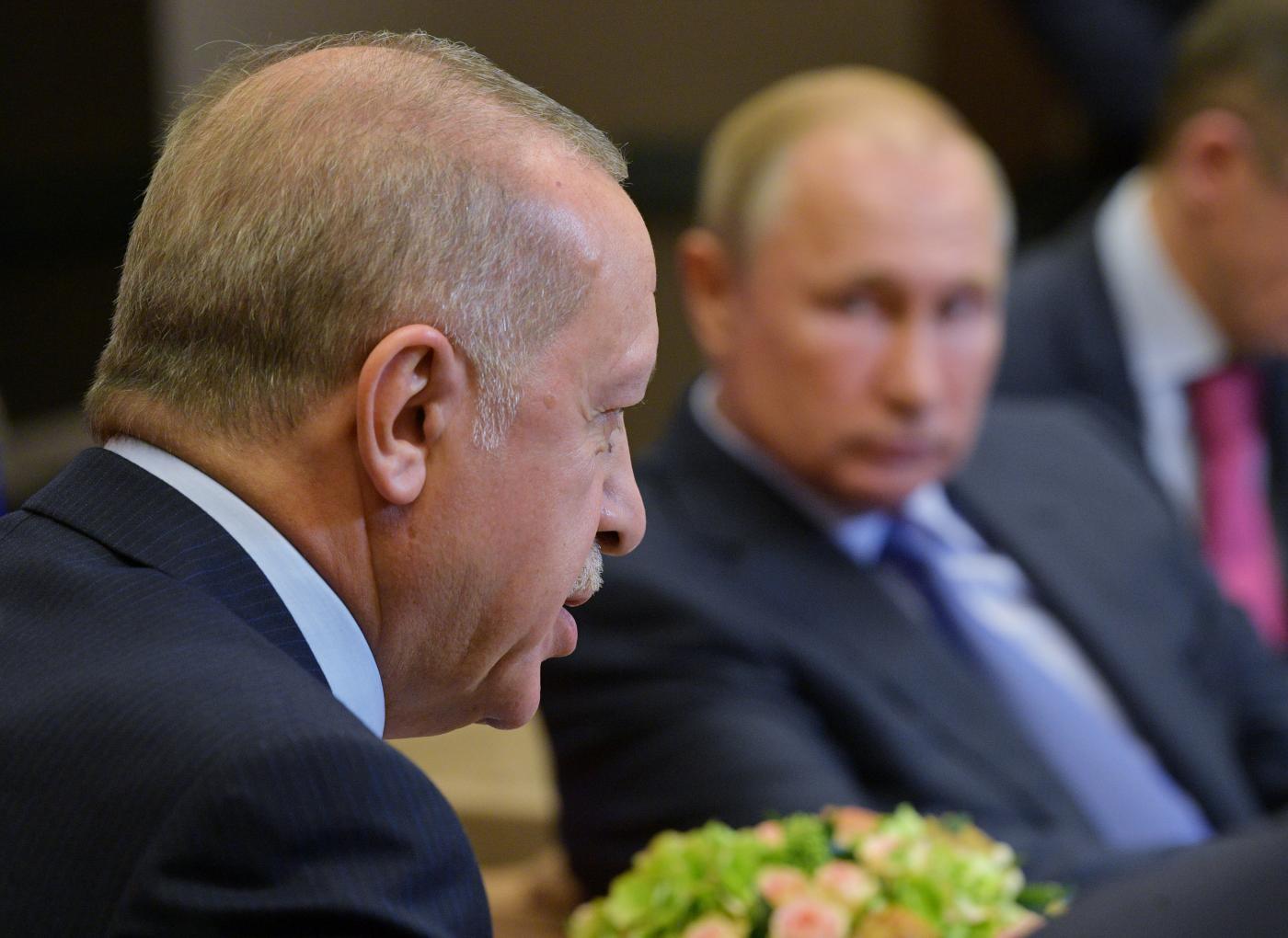 Β.Πούτιν και Ρ.Τ.Ερντογάν τα είπαν τηλεφωνικά για Συρία και κορωνοϊό