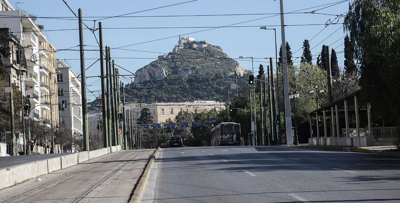 Νέους περιορισμούς στην κυκλοφορία προανήγγειλε ο κυβερνητικός εκπρόσωπος