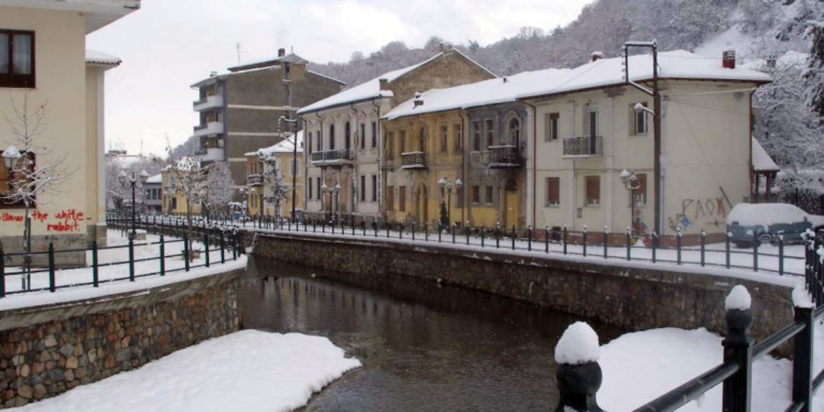 Χιονίζει στη Φλώρινα – Στο 0 η θερμοκρασία