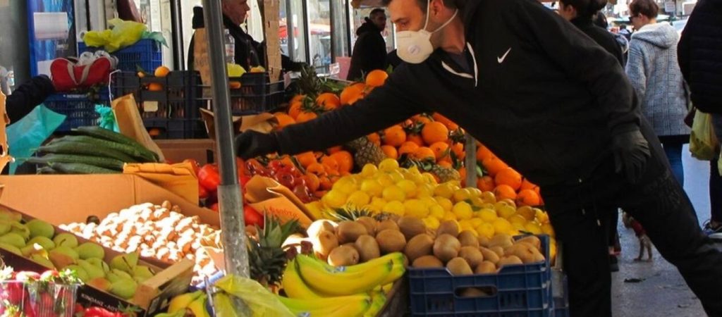 10ημερη αναστολή λειτουργίας σε 3 λαϊκές – Ερευνούν βενζινάδικα για αισχροκέρδεια