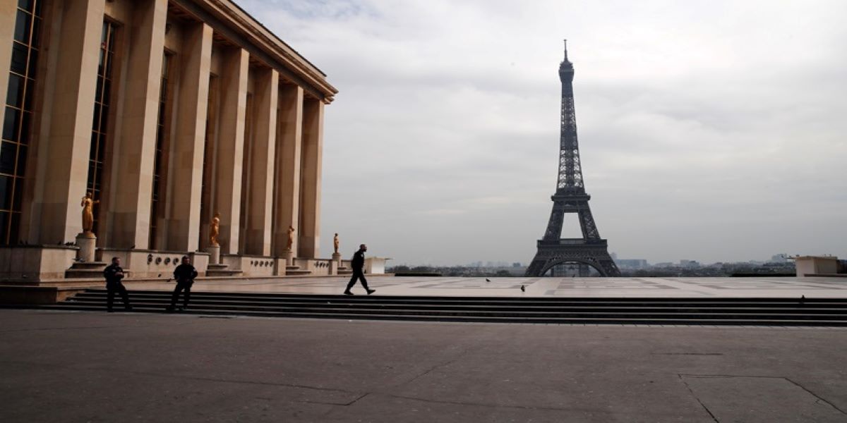 Γαλλία: 1 θάνατος ανά 3 λεπτά από κορωνοϊό – Παραλύουν τα νοσοκομεία του Παρισιού
