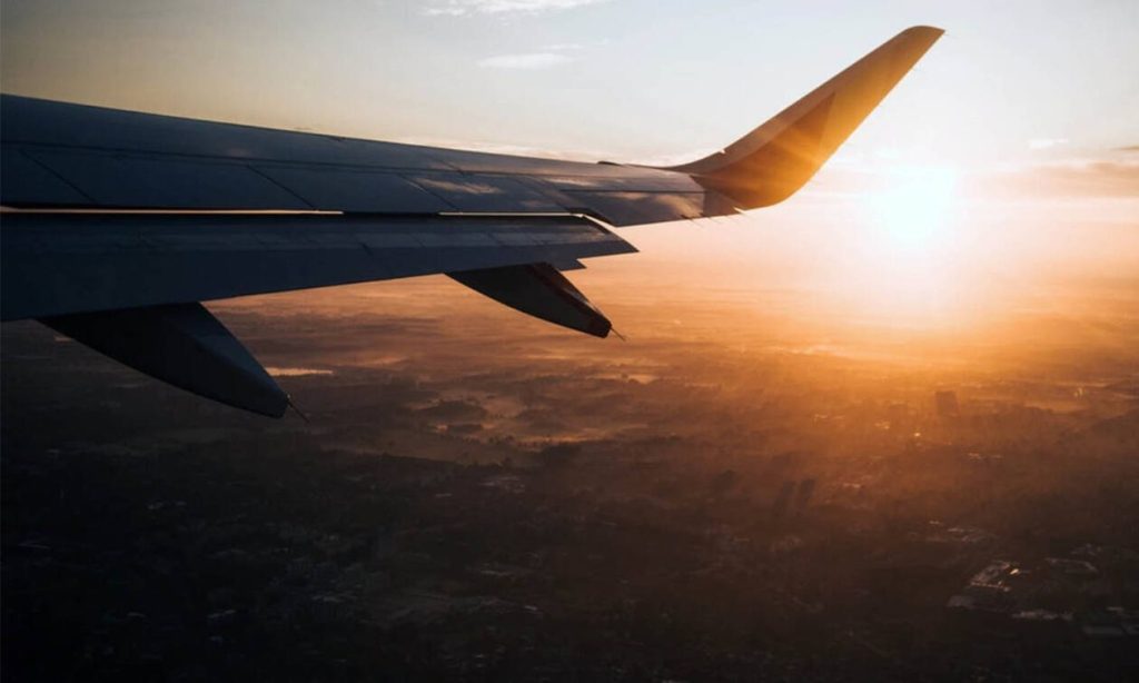 «Kαίνε» ρευστό 61 δισ. ευρώ και μετρούν απώλειες οι αεροπορικές λόγω κορωνοϊού – 45% μείον η επιβατική κίνηση