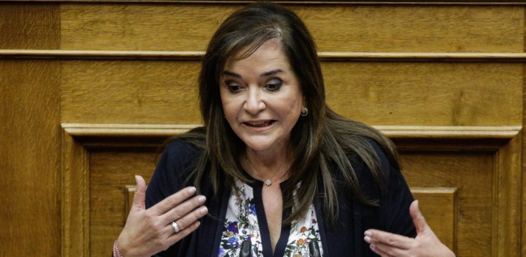 Ντ.Μπακογιάννη: «Το ΕΣΥ ενισχύεται σε ανθρώπινο δυναμικό που πρέπει να παραμείνει και την επόμενη ημέρα»