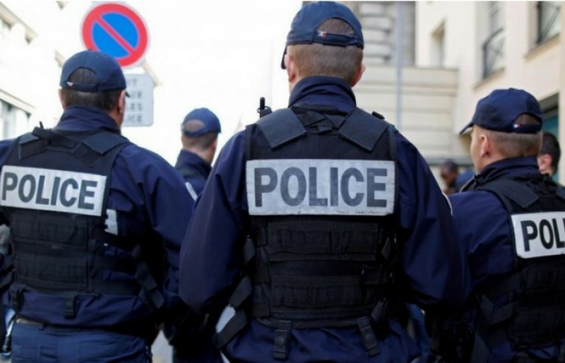 Βέλγιο: Δύο χρόνια φυλακή σε όσους βήχουν σε αστυνομικό