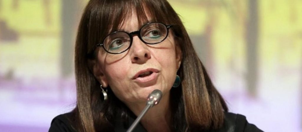 Αυτό είναι το πρώτο «τιτίβισμα» της Α. Σακελλαροπούλου!