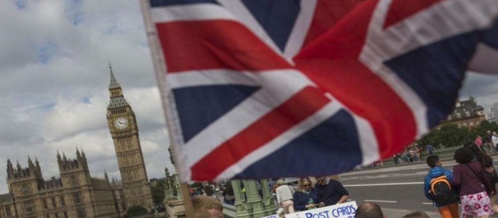 Βρετανία: Το 45% των επιχειρήσεων ανακοίνωσε ζημιές στον τζίρο – Το 25%  μείωσε τον αριθμό των εργαζόμενων