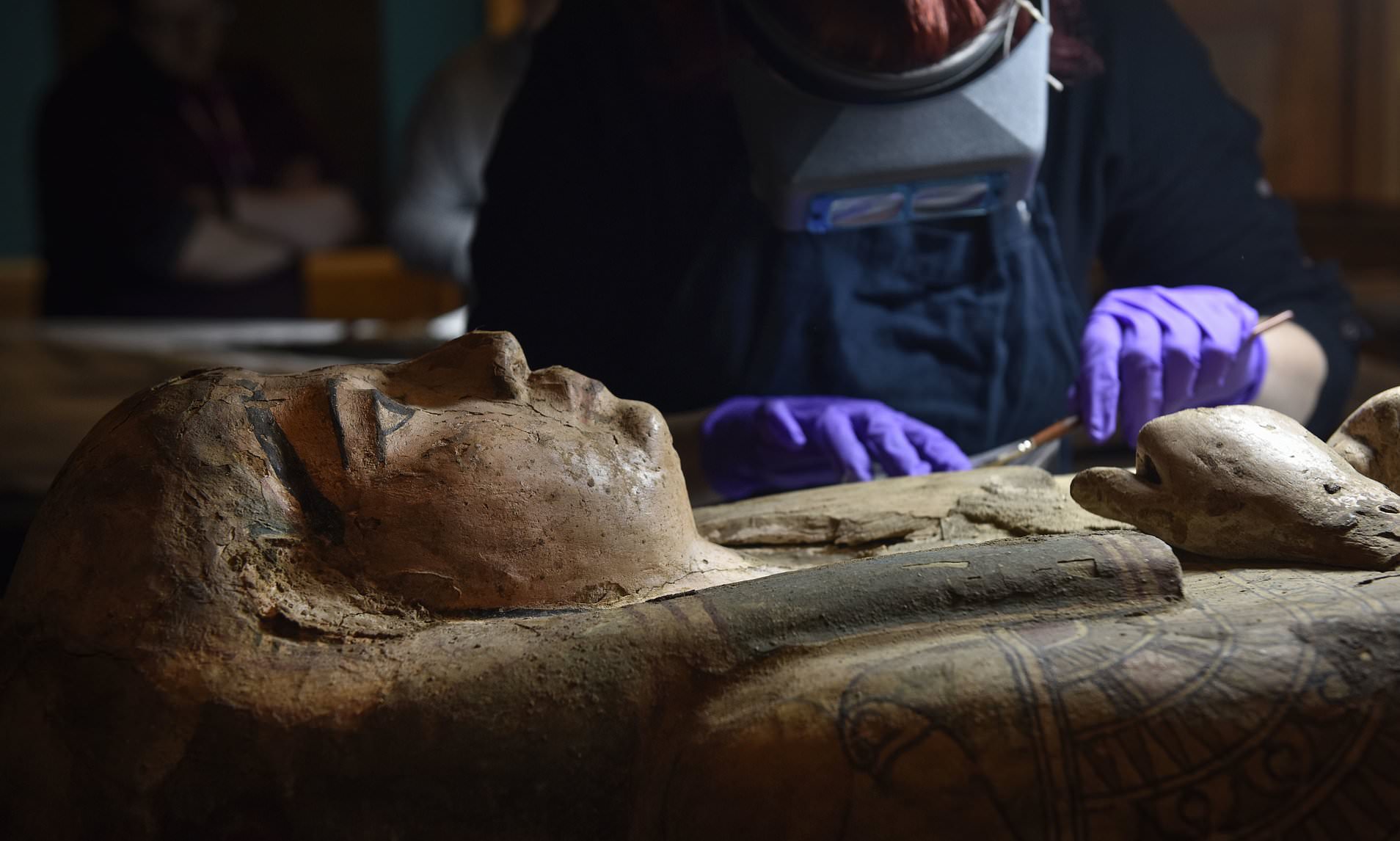 Εντυπωσιακές ανακαλύψεις στο εσωτερικό σαρκοφάγου 3.000 ετών – Είχε μείνει «σφραγισμένη» για 100 χρόνια