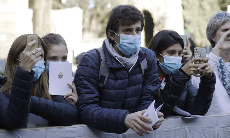 Αγορά «Μαμούθ»: Η Γαλλία παρήγγειλε 2 δισεκατομμύρια μάσκες από την Κίνα