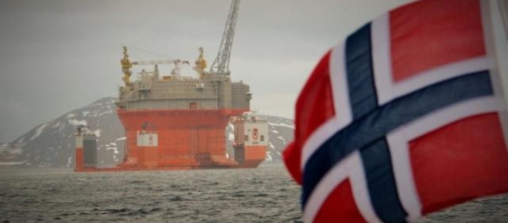 Η Νορβηγία σκέφτεται να μειώσει την παραγωγή πετρελαίου