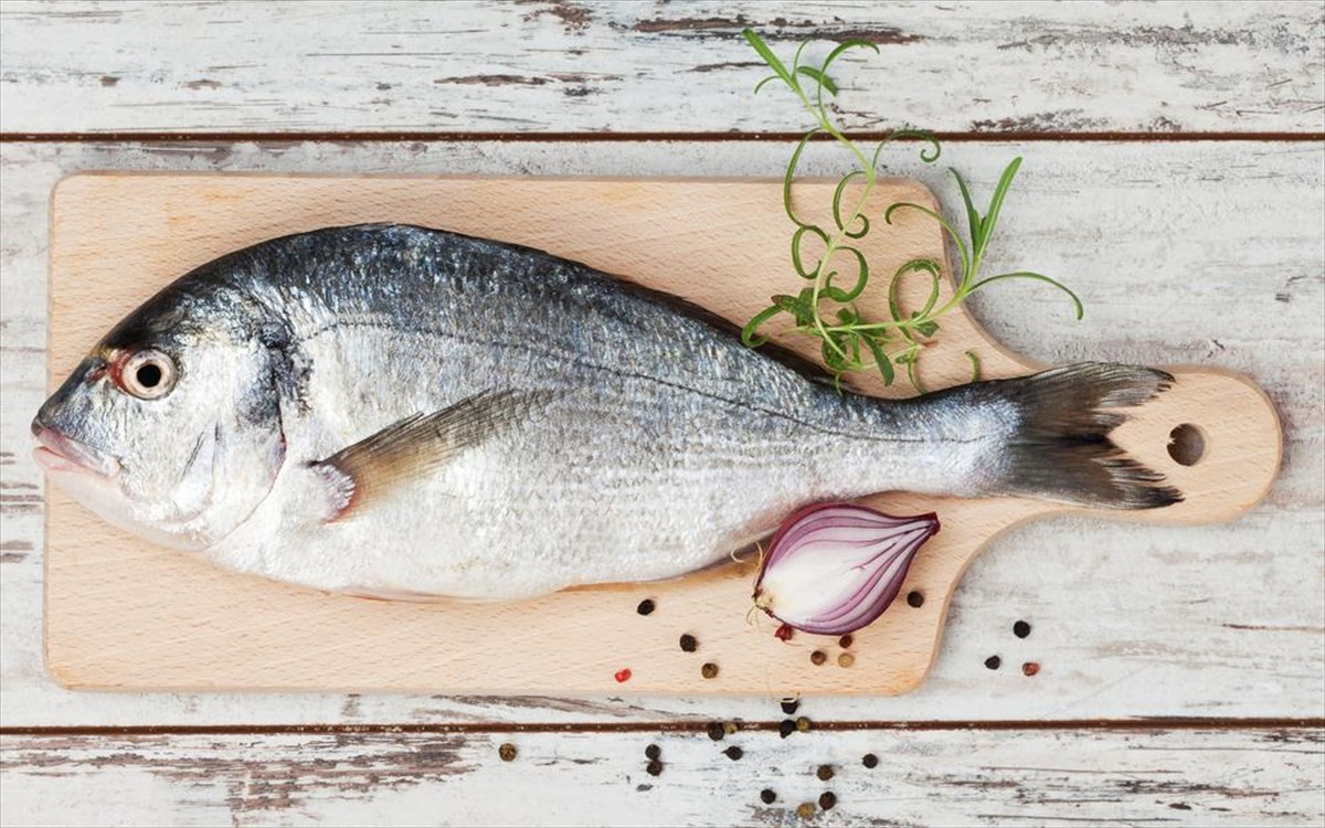 Πόσο ψάρι πρέπει να τρώτε για υγιή καρδιά – Που κατέληξαν οι ερευνητές