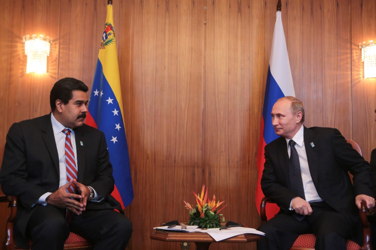 Ρωσία: «Συνεχίζουμε τη συνεργασία μας με τη Βενεζουέλα στον τομέα του πετρελαίου»