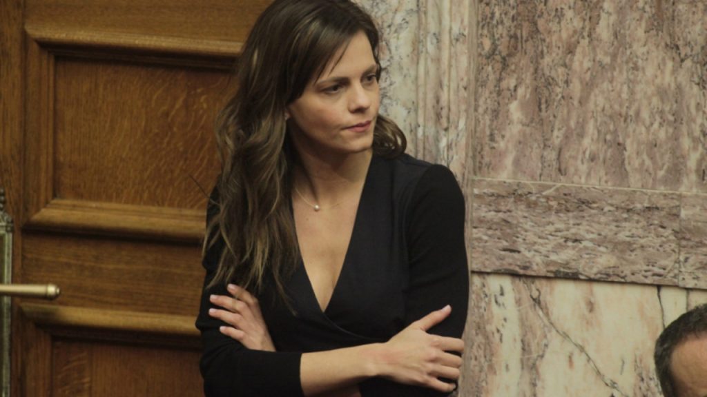 Ε.Αχτσιόγλου: «Τα μέτρα της κυβέρνησης είναι ανεπαρκή ως προς την ποιότητα, την ποσότητα αλλά και τον χρόνο λήψης»