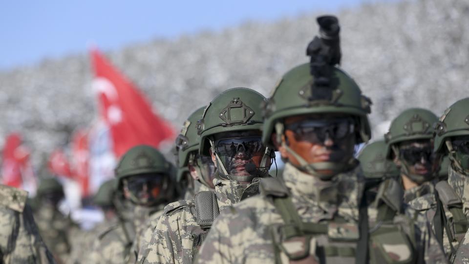 Ο Χαφτάρ «Η Τουρκία στέλνει Κούρδους κρατούμενους να πεθάνουν στη Λιβύη»