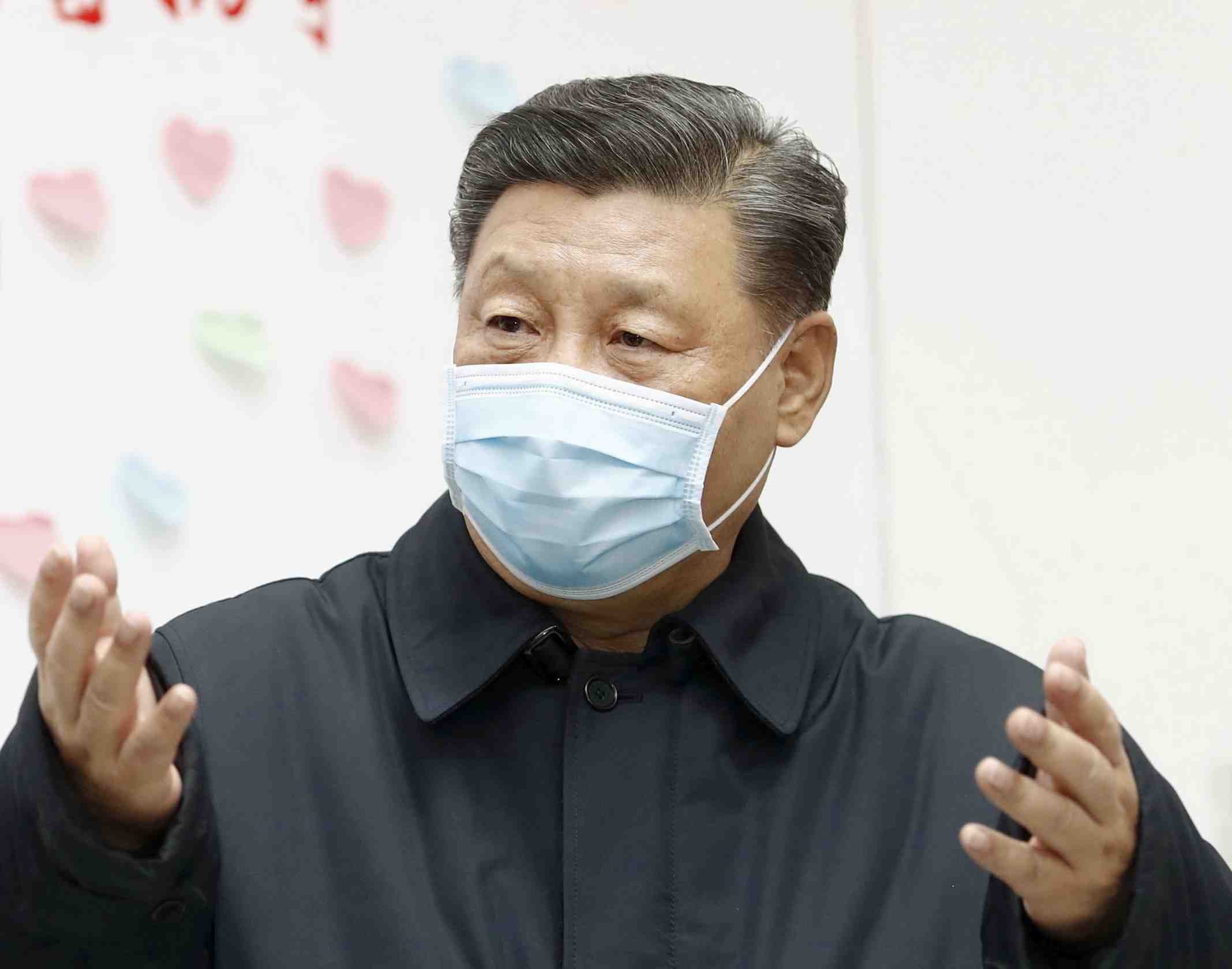 Με μάσκα ξανά ο  Κινέζος πρόεδρος  Σι Τζινπίνγκ – Προβληματισμός για την κατάσταση στο Πεκίνο