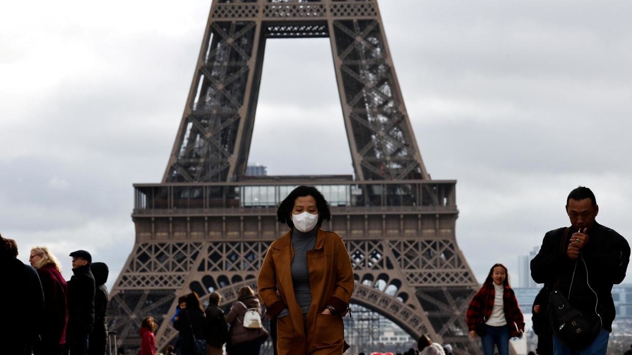 Γαλλία: Ανοιξιάτικος καιρός στο Παρίσι – «Μην υποκύπτετε στον πειρασμό – Μείνετε σπίτι»