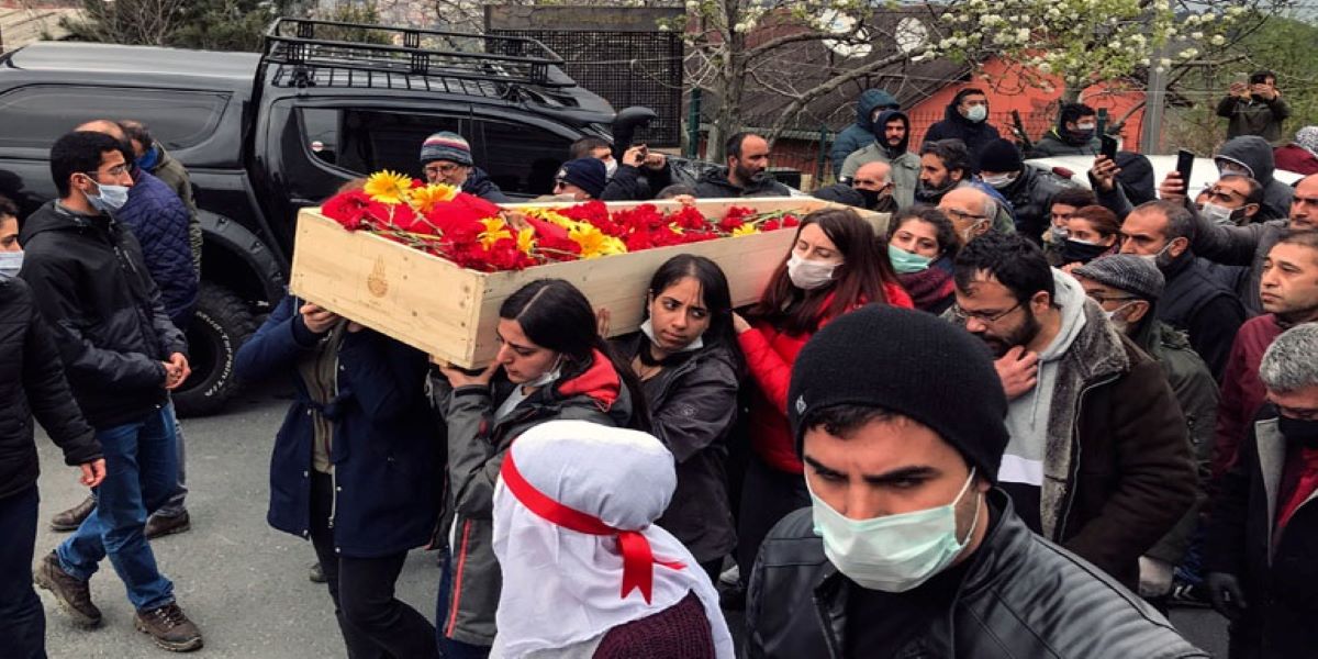Τουρκία: Χρήση χημικών από την αστυνομία στην κηδεία της Χελίν Μπολέκ