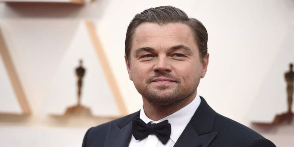 ΝτιΚάπριο, Τζομπς, Apple και Ford ενώνουν τις δυνάμεις τους κατά της πανδημίας