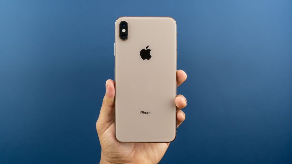 Δείτε το νέο «φθηνό» iPhone που θα κυκλοφορήσει το προσεχές διάστημα (βίντεο)