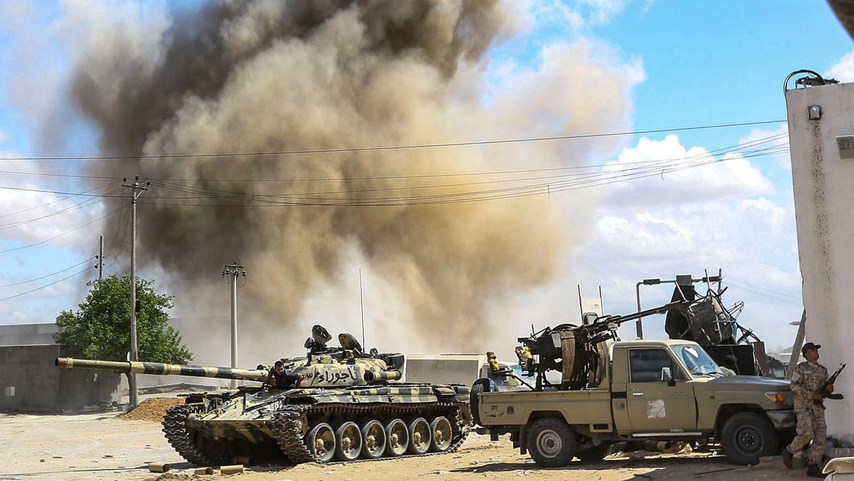 Πολύνεκρες μάχες στην Τρίπολη της Λιβύης: Ο Χ.Χάφταρ επιχειρεί να τελειώσει τον πόλεμο εν μέσω κορωνοϊού