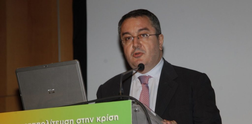 Η.Μόσιαλος: «Δεν λέει κανείς ότι πρέπει να ανοίξει κάτι μέσα στον Απρίλιο – Πρόωρο να το συζητάμε»