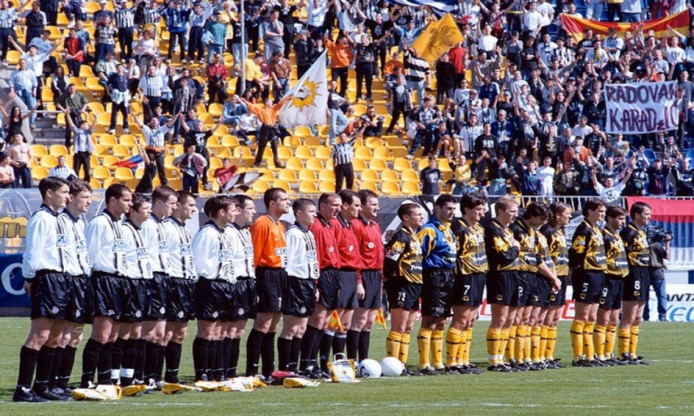 Το ιστορικό φιλικό της ΑΕΚ με την Παρτιζάν εν μέσω βομβαρδισμών: «Όλοι είμαστε με τους Σέρβους & κατά του ΝΑΤΟ»