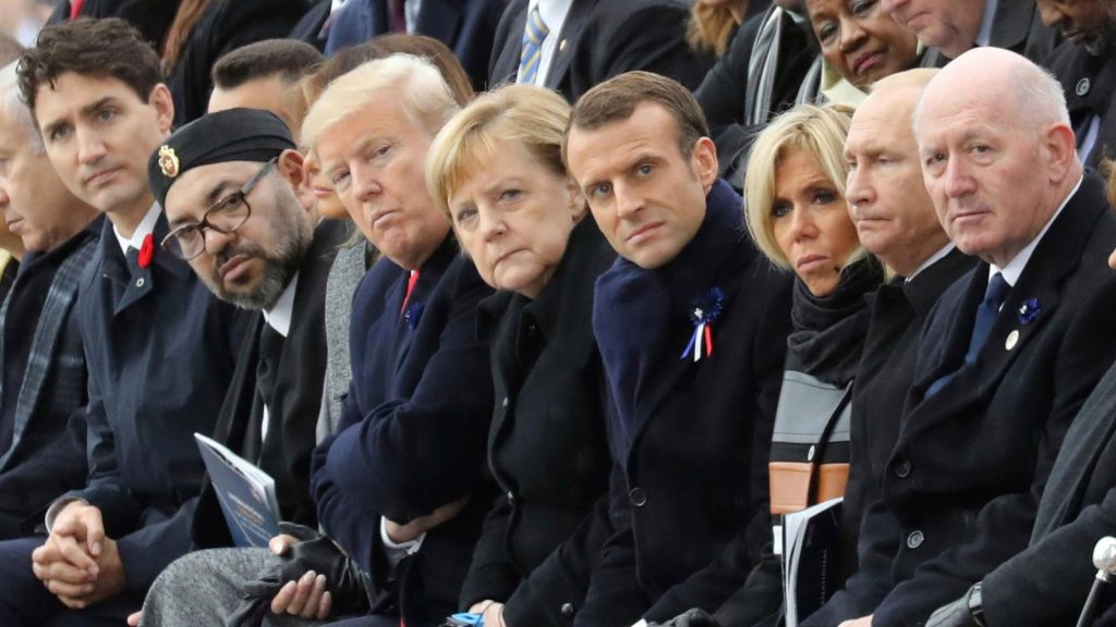 Τι θα συμβεί σε περίπτωση που ηγέτες υπερδυνάμεων βγουν «εκτός μάχης» από τον κορωνοϊό;