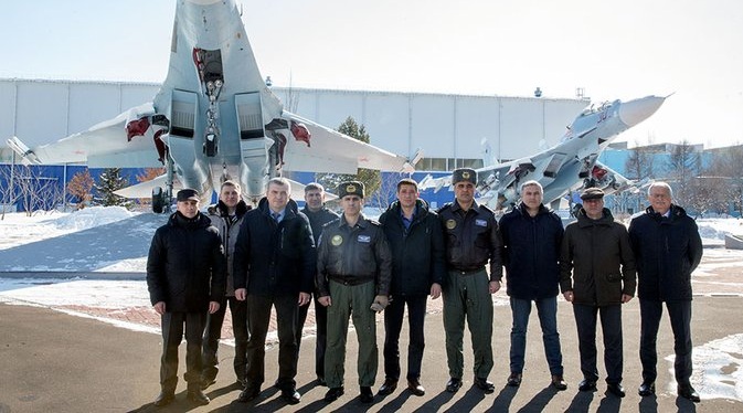Αζερμπαϊτζάν: Ενδιαφέρον για Su-35 και MiG-35 μετά την παράδοση στην Αρμενία  Su-30