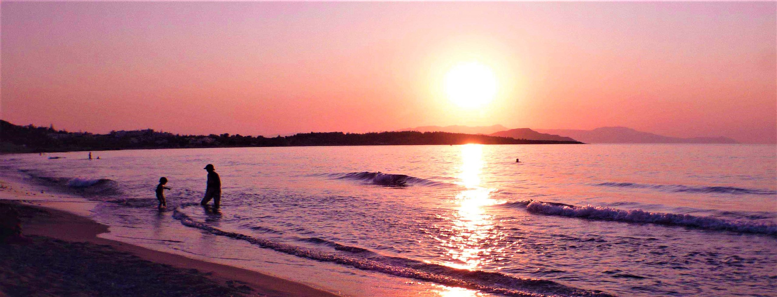 Καιρός για… παραλία από την Παρασκευή σε όλη την Ελλάδα: Κάθετη άνοδος θερμοκρασίας μέχρι και +10°C!